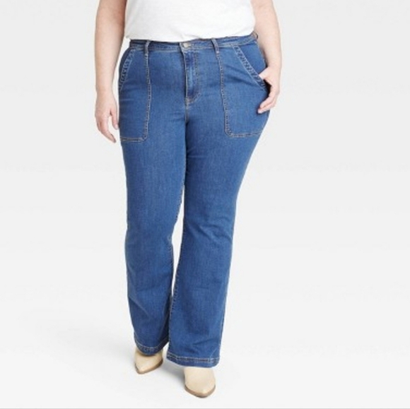 Knox Rose | The Anywhere Flare Pant | Plus Size High-rise - Picture 1 of 16